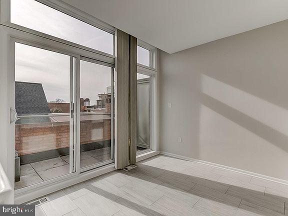 136 Welcome Alley, Unit TH2 Baltimore, MD 21201 - Photo 30 of 39 Bright, airy space with modern views.