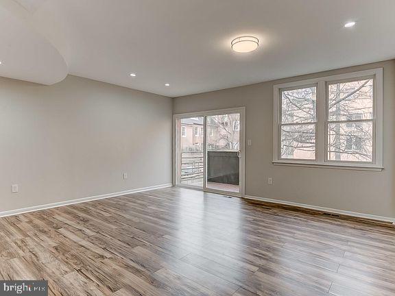 136 Welcome Alley, Unit TH2 Baltimore, MD 21201 - Photo 5 of 39 Bright and airy living space awaits.
