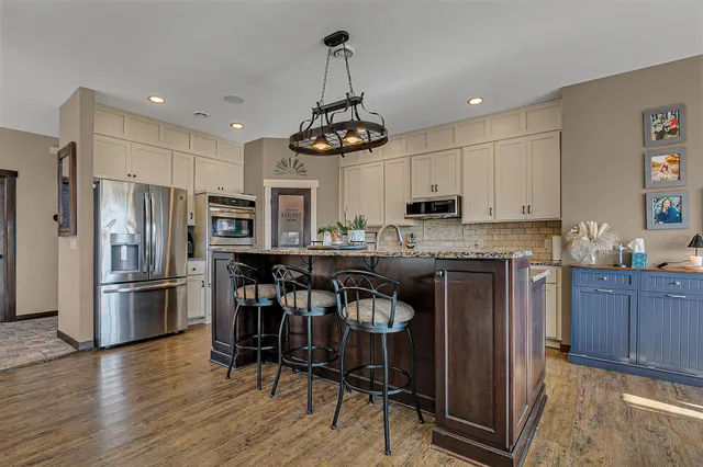 $869,900 | 9171 Cayley Court, St. Cloud, MN 56301