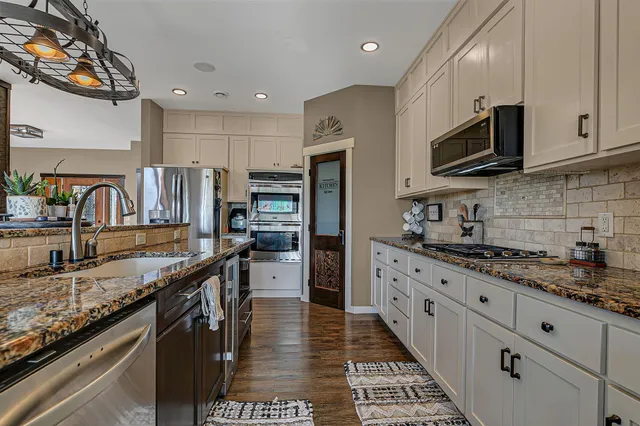 $869,900 | 9171 Cayley Court, St. Cloud, MN 56301