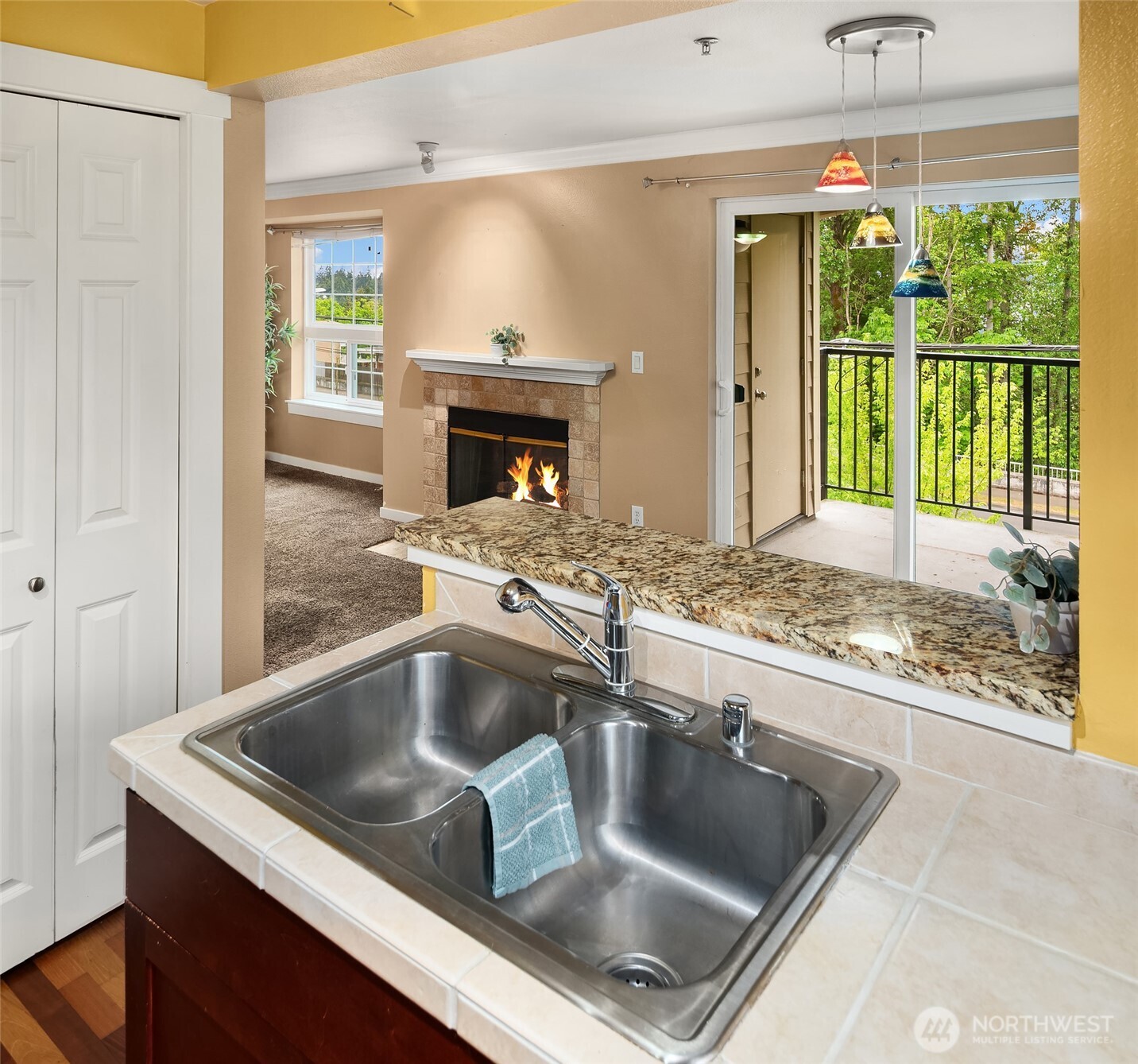 28311 South 18th Avenue South, Unit A304 Federal Way, WA 98003 - Photo 6 of 18