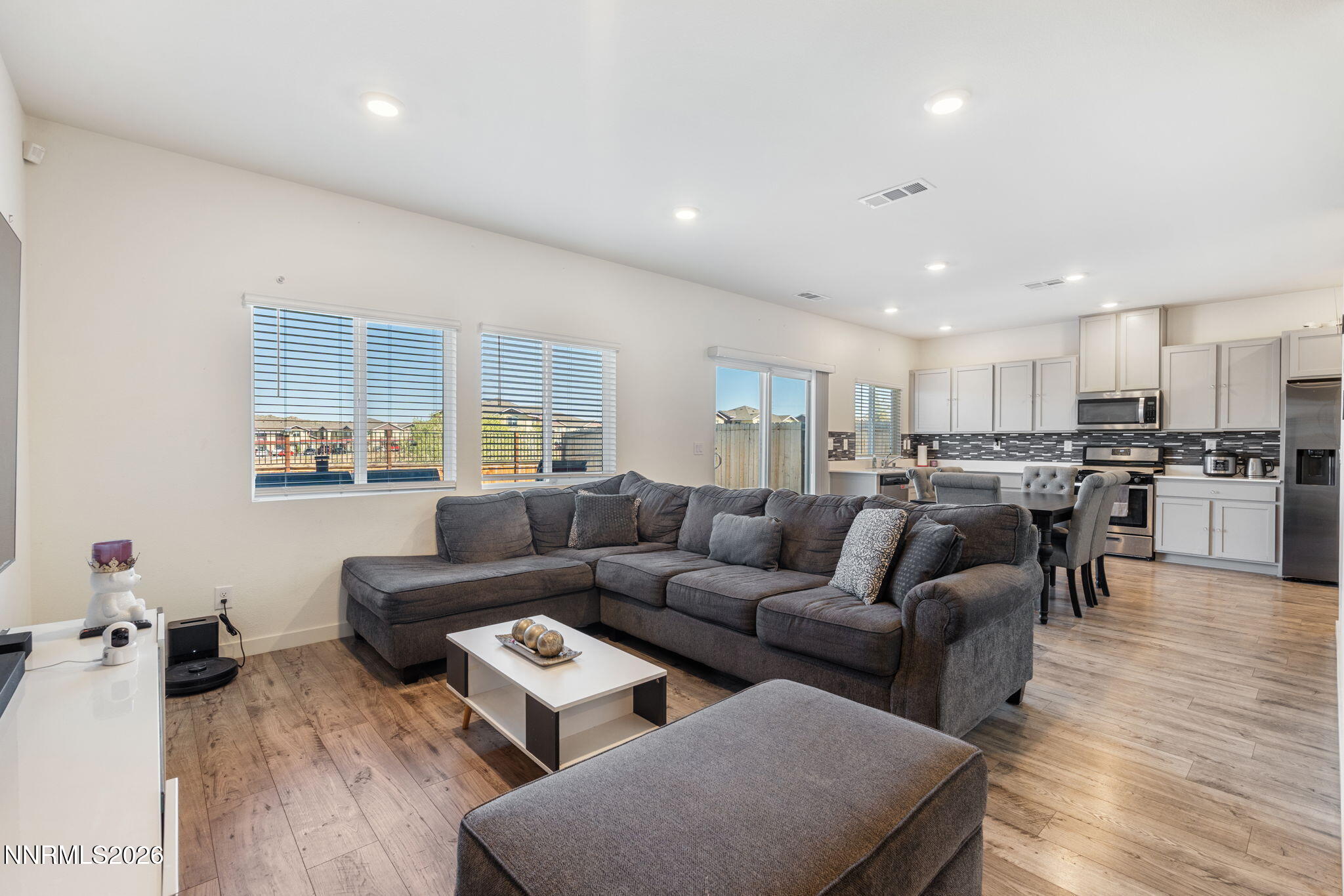 456 Antares Street Reno, NV 89506 - Photo 4 of 32 4-web-or-mls-DSC03282