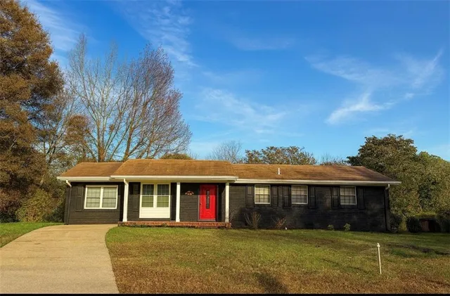 $2,000 | 2958 Holcomb Court, East Point, GA 30344