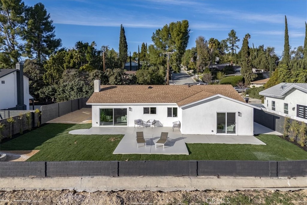 26002 Adamor Road Calabasas, CA 91302 - Photo 29 of 39 a view of a yard in front of house