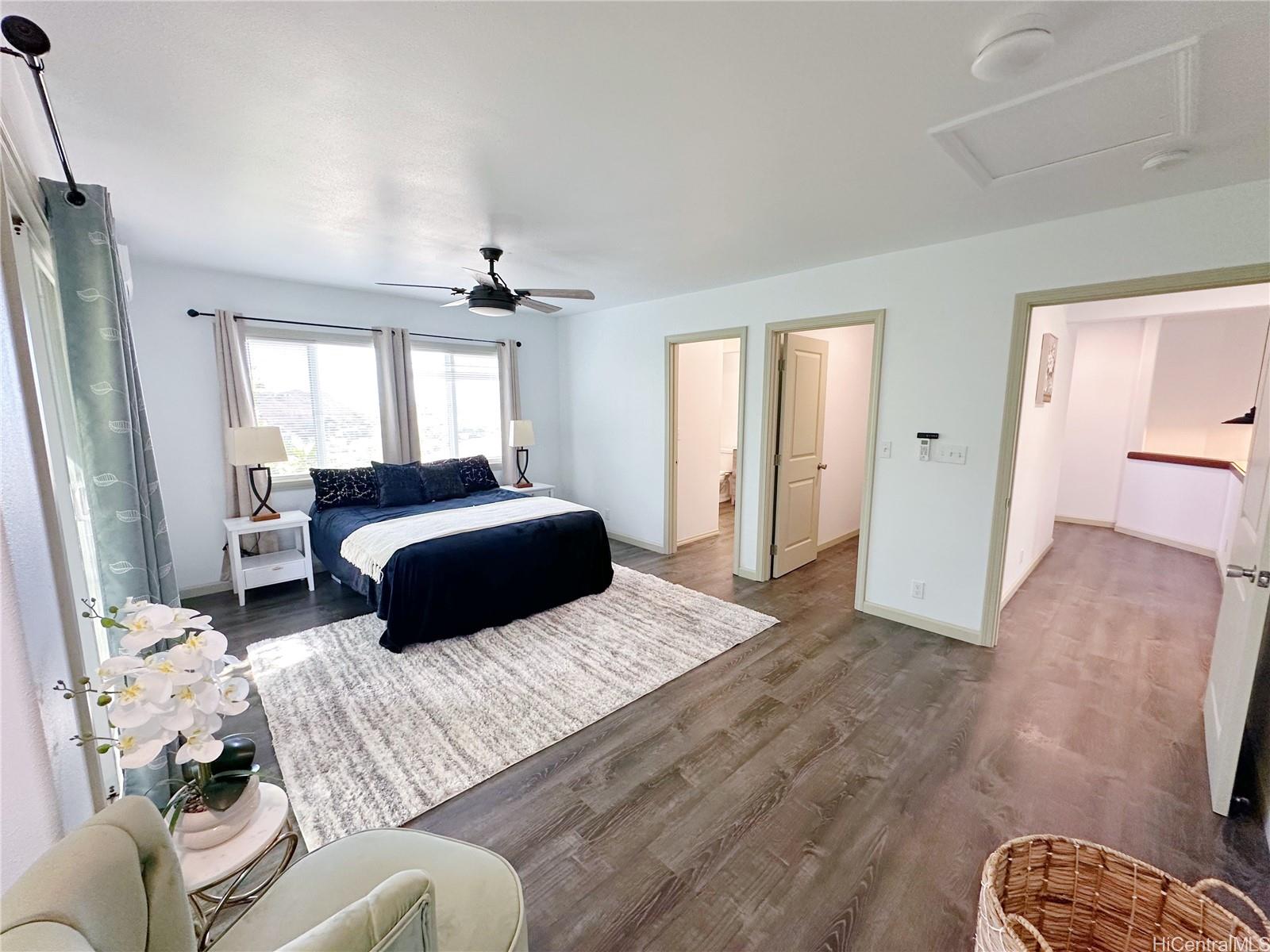 2578 Pacific Heights Road Honolulu, HI 96813 - Photo 6 of 25 Upstairs primary bedroom