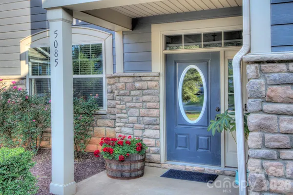 $600,000 | 5085 Watersail Way, Clover, SC 29710