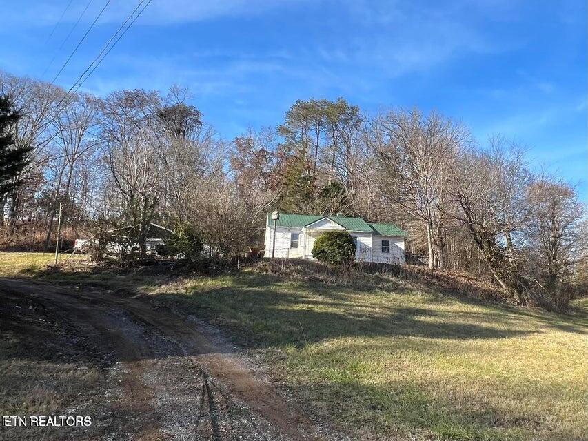 4933 Circle Road Corryton, TN 37721 - Photo 2 of 5 20231216052420713653000000-o