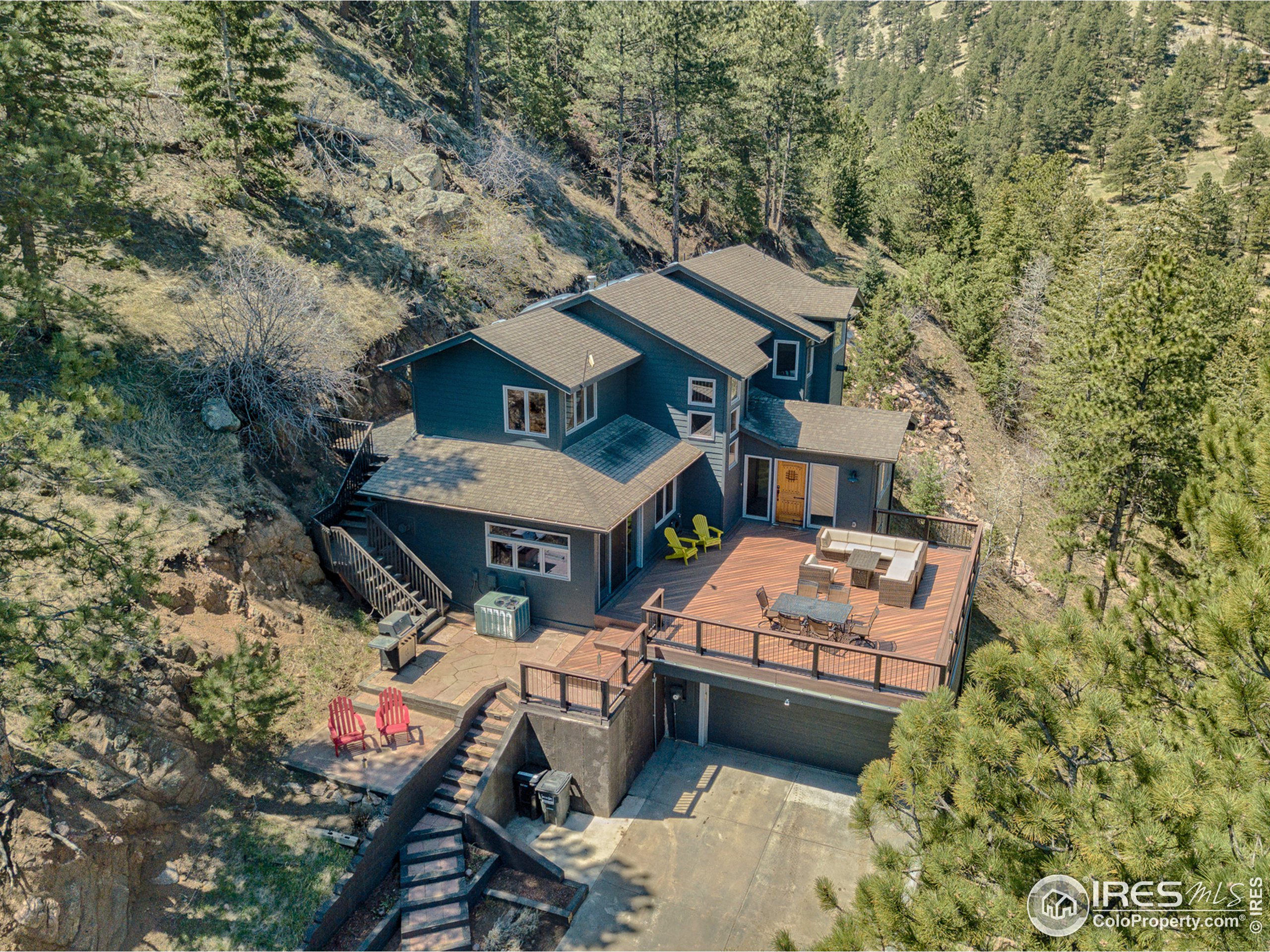 112 Bow Mountain Road Boulder, CO 80304 - Photo 2 of 40