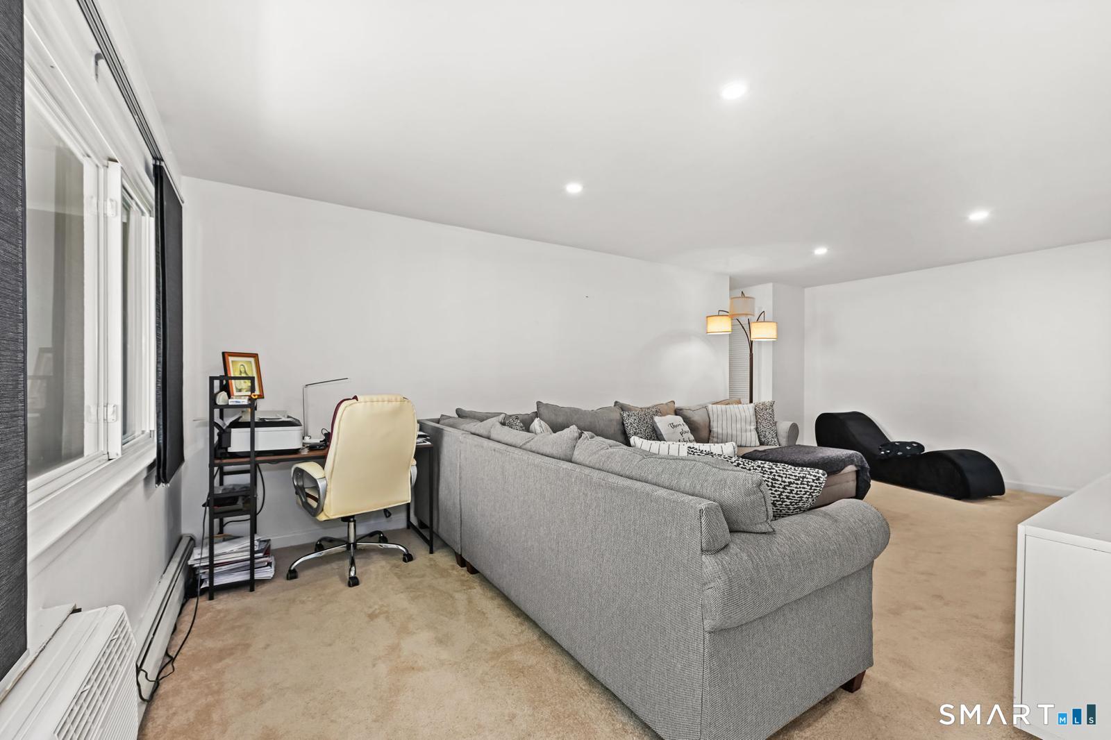 154 Cold Spring Road, Unit 5 Stamford, CT 06905 - Photo 10 of 32