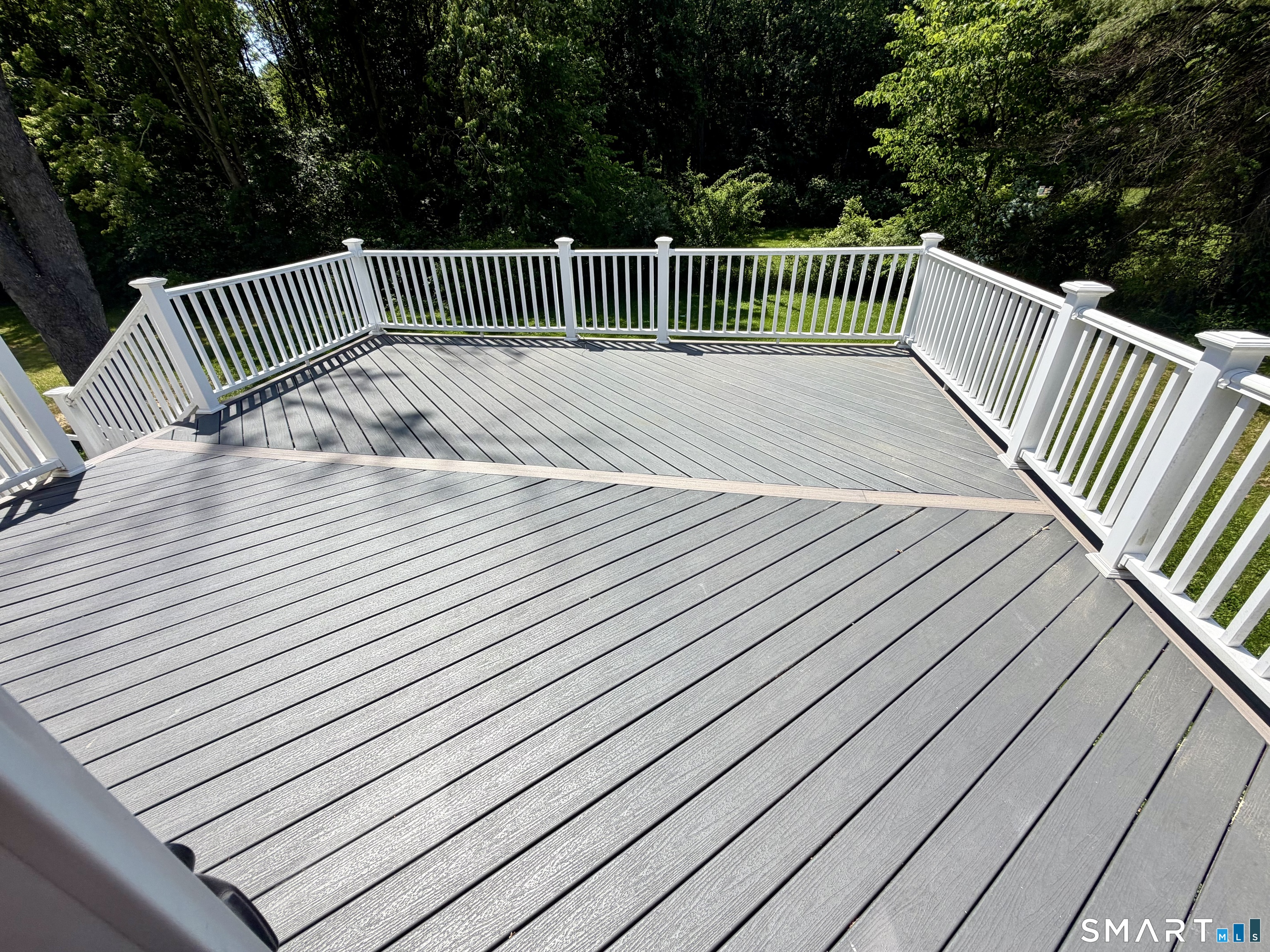 31 Forest Lane Bloomfield, CT 06002 - Photo 11 of 12