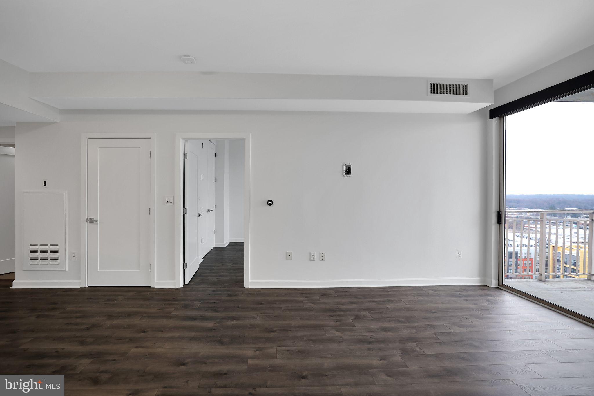 2726 Gallows Road, Unit 1515 Vienna, VA 22180 - Photo 23 of 54 Gallery Image 23