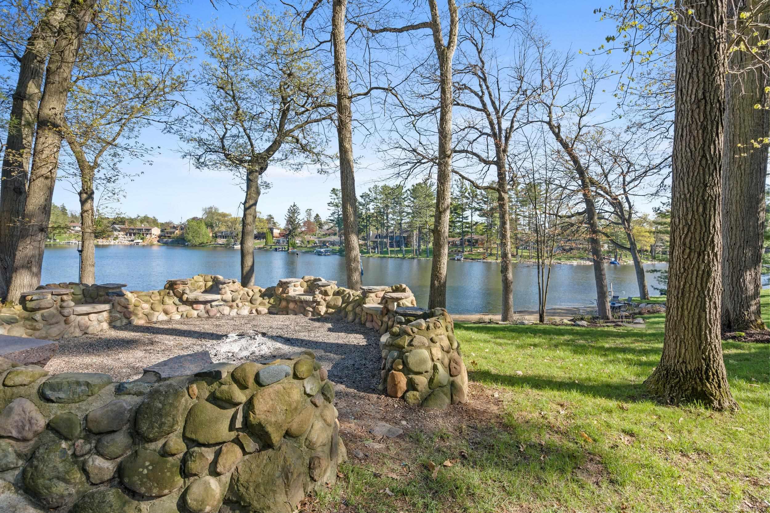 1071 Nakomis Road Lake Orion, MI 48362 - Photo 55 of 71