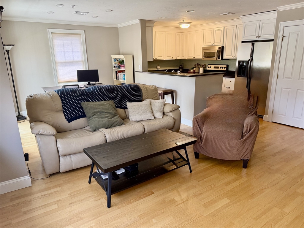 27 Maple Street, Unit F Canton, MA 02021 - Photo 6 of 22