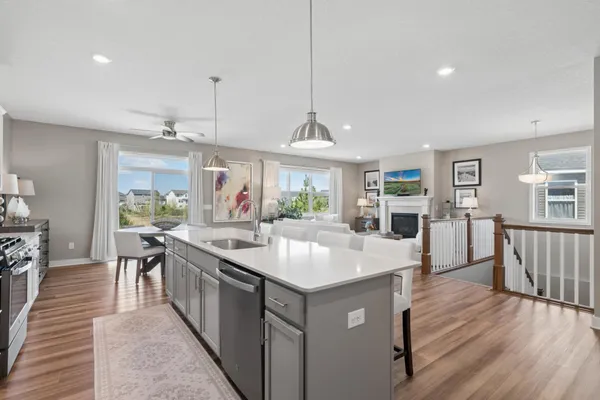 $600,000 | 1248 Oak Tree Court, Carver, MN 55315