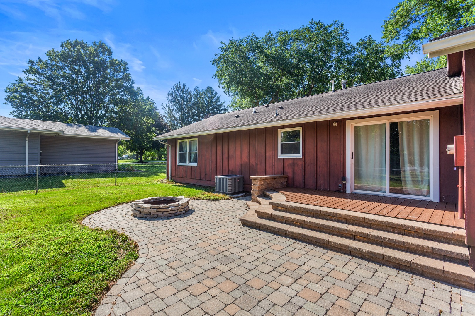 2102 Fogel Road Mahomet, IL 61853 - Photo 14 of 43