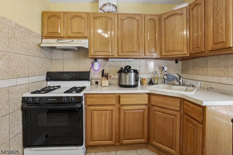 96 South 11th Street Newark, NJ 07107 - Photo 11 of 15