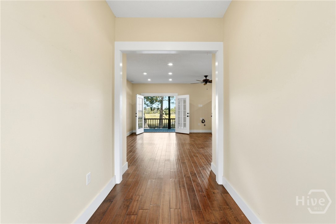 1261 Otter Slide Loop Townsend, GA 31331 - Photo 16 of 47 Foyer entrance