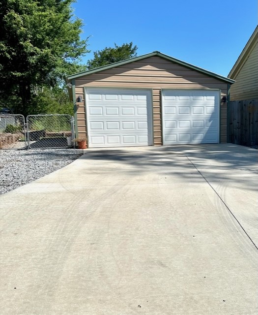 5 Stevenson Street Pelzer, SC 29669 - Photo 32 of 34 Garage
