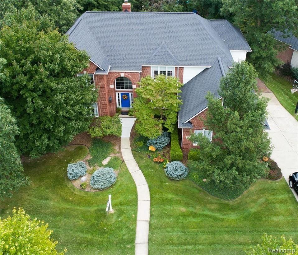 3758 Sleepy Fox Drive Rochester, MI 48309 - Photo 3 of 66 Drone pic.jpg