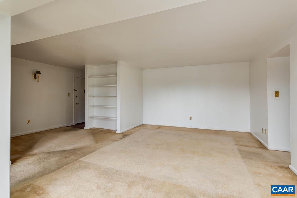 24 Spring Court Charlottesville, VA 22901 - Photo 10 of 23