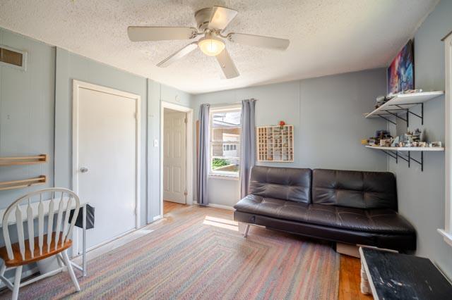 4219 37th Street Lubbock, TX 79413 - Photo 27 of 32 IMG37-28