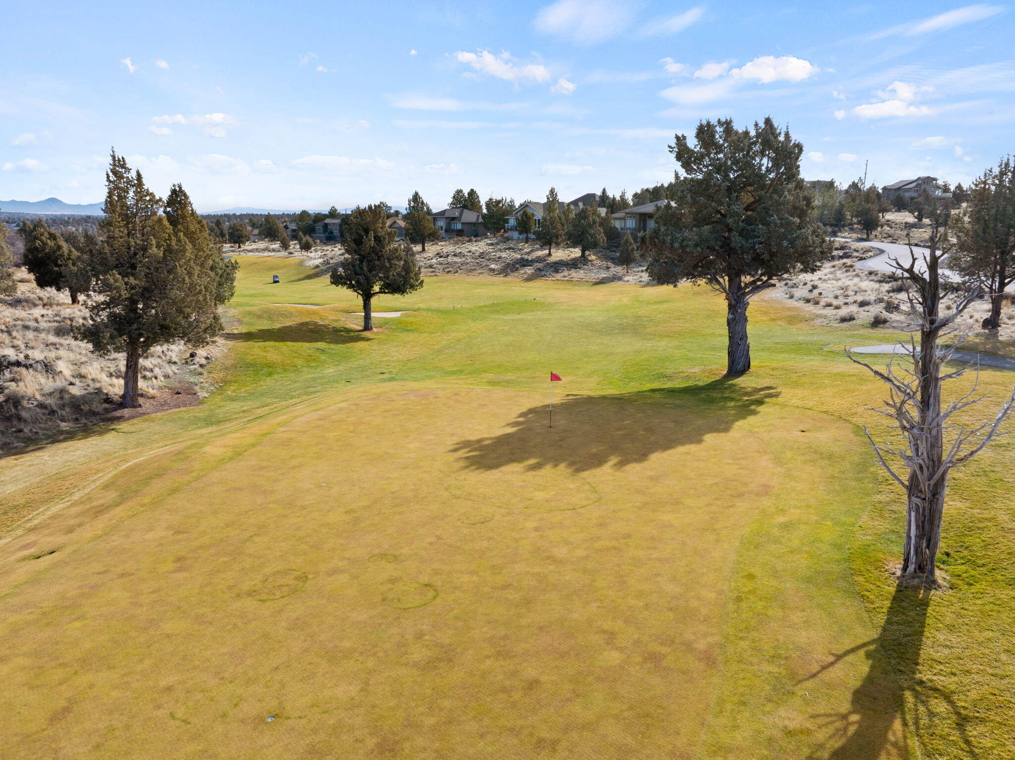 8524 Forest Ridge Loop Redmond, OR 97756 - Photo 43 of 66 4-web-or-mls-Riley Visuals-4