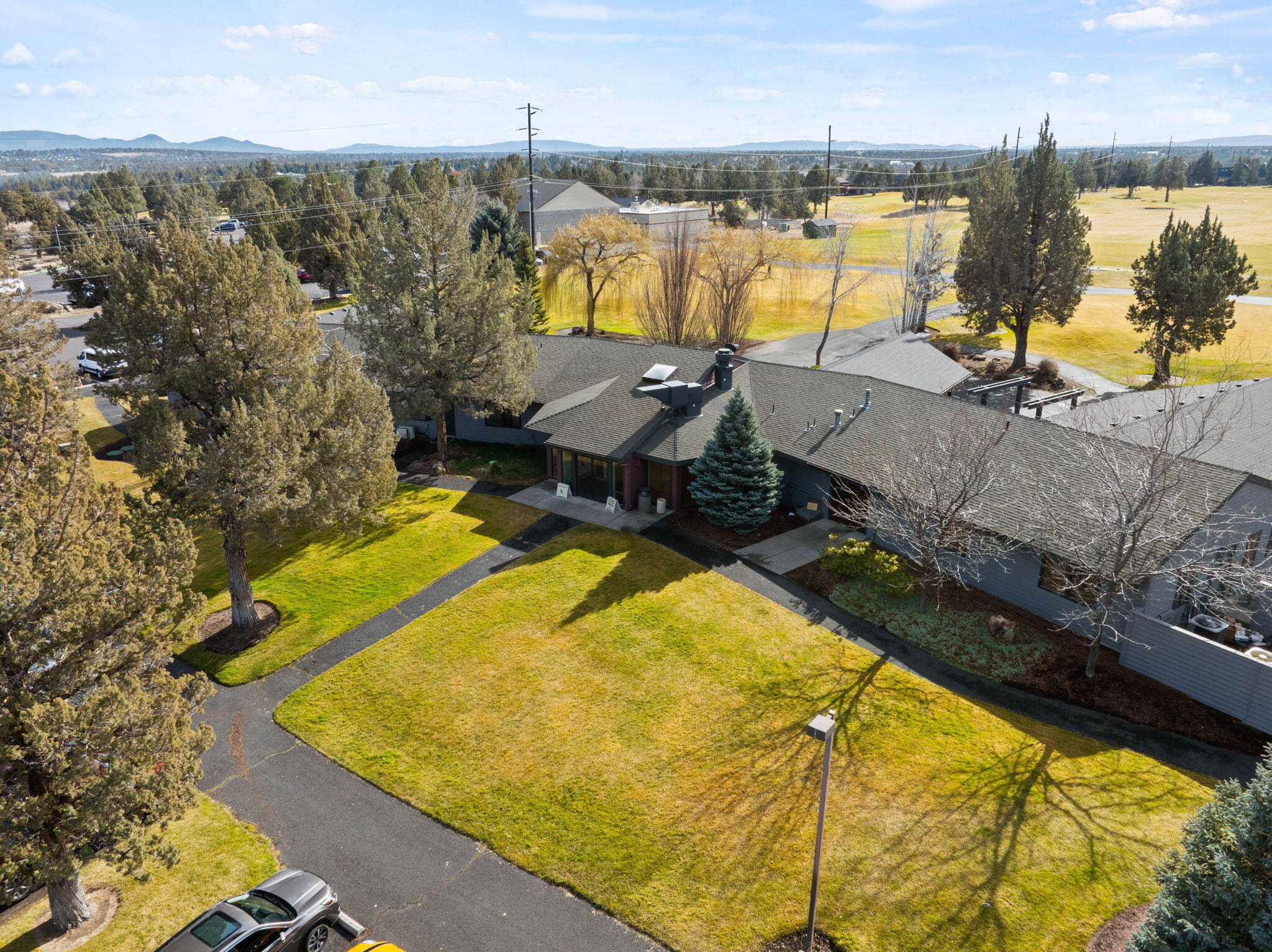 8524 Forest Ridge Loop Redmond, OR 97756 - Photo 47 of 66 9-web-or-mls-Riley Visuals-9