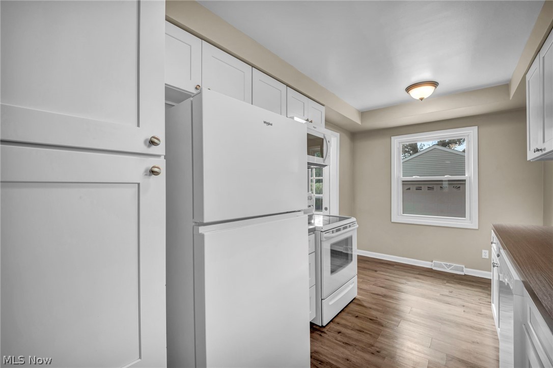 1720 Empire Road Wickliffe, OH 44092 - Photo 16 of 43