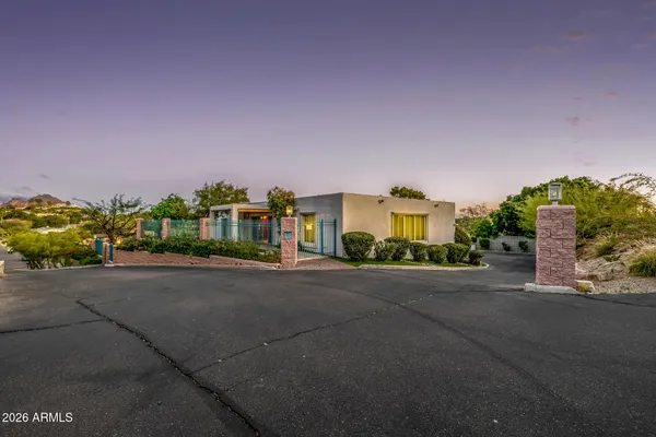 $3,950,000 | 2131 East Bethany Home Road, Phoenix, AZ 85016