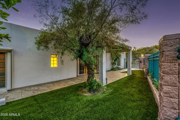 $3,950,000 | 2131 East Bethany Home Road, Phoenix, AZ 85016