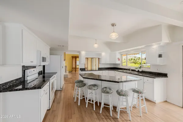 $3,950,000 | 2131 East Bethany Home Road, Phoenix, AZ 85016