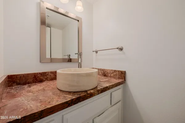 $3,950,000 | 2131 East Bethany Home Road, Phoenix, AZ 85016