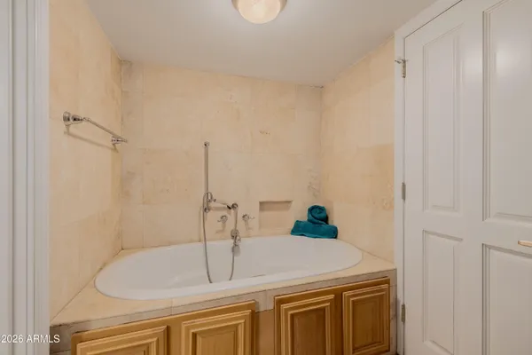 $3,950,000 | 2131 East Bethany Home Road, Phoenix, AZ 85016