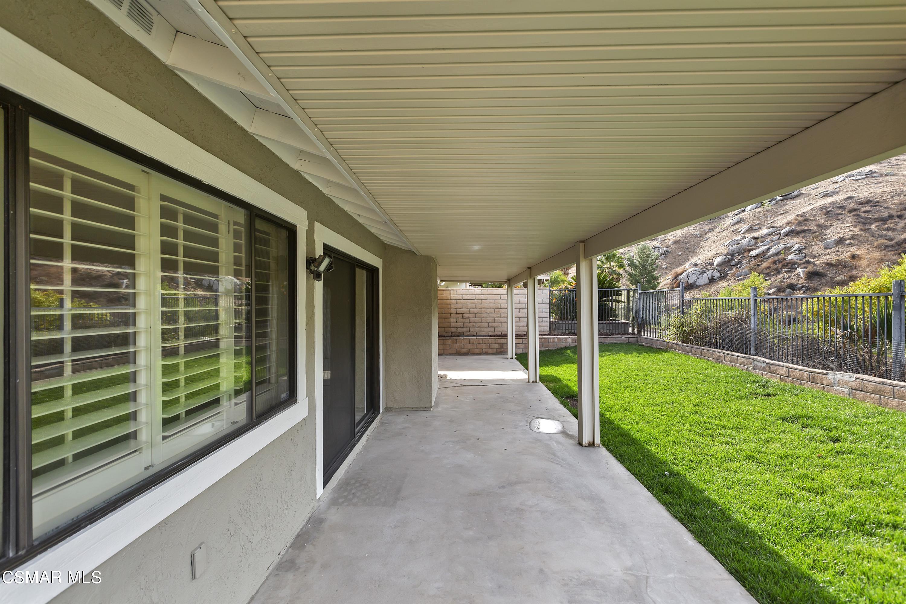 526 Vía Zapata Riverside, CA 92507 - Photo 27 of 37 035_Patio