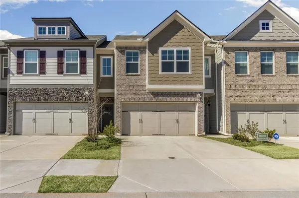 $2,500 | 2176 Flying Spur Drive, Lithonia, GA 30058