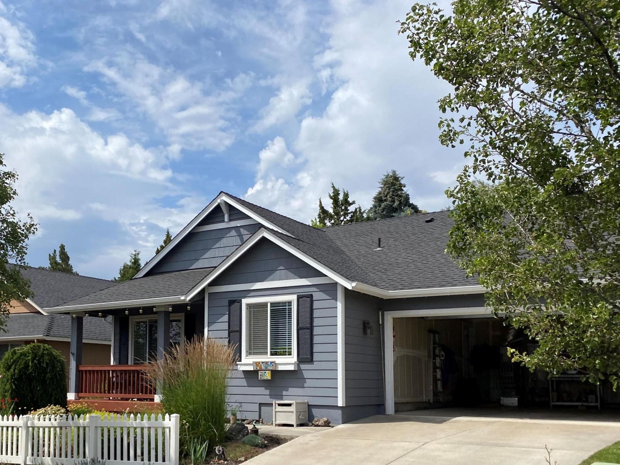 3727 Southwest 30th Street Redmond, OR 97756 - Photo 2 of 17 002