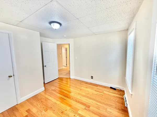 $3,100 | 35 Highland Avenue, Unit 1, Everett, MA 02149