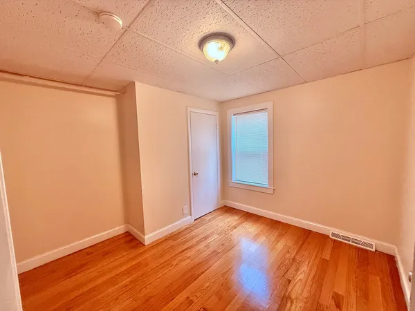 $3,100 | 35 Highland Avenue, Unit 1, Everett, MA 02149