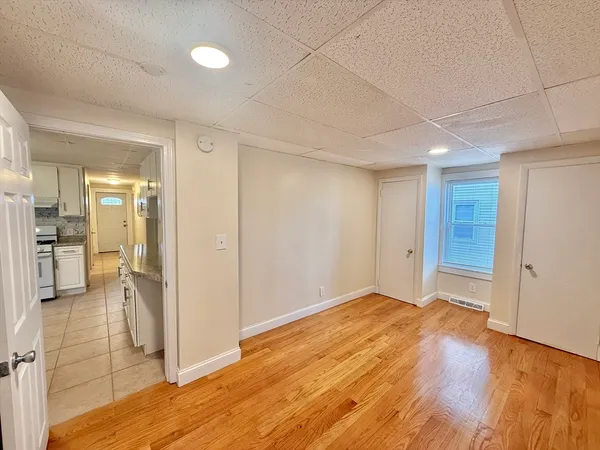 $3,100 | 35 Highland Avenue, Unit 1, Everett, MA 02149