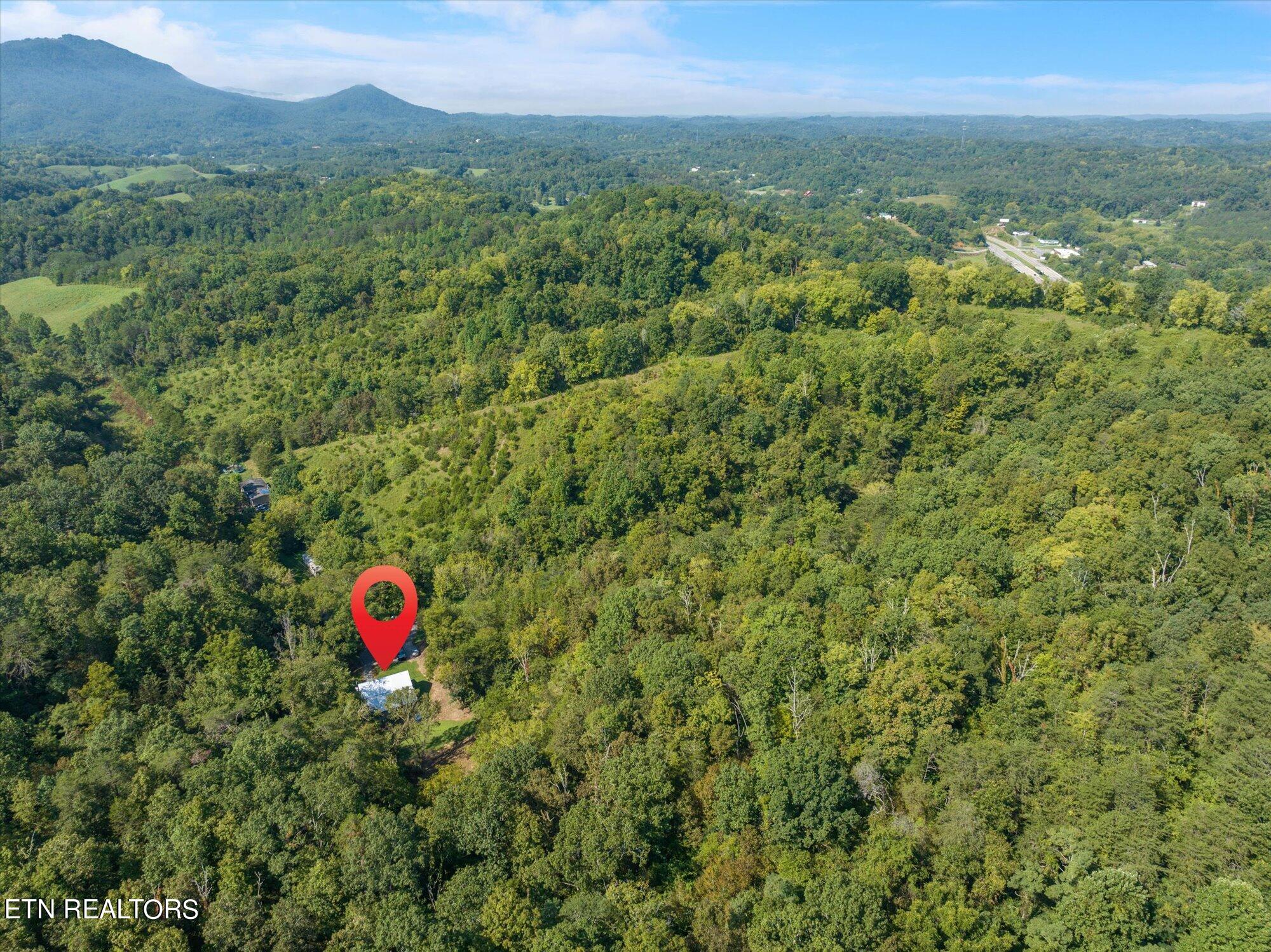 402 Williams Road Sevierville, TN 37876 - Photo 32 of 41 32-402-Williams-Rd-Pigeon-Forge-TN-32