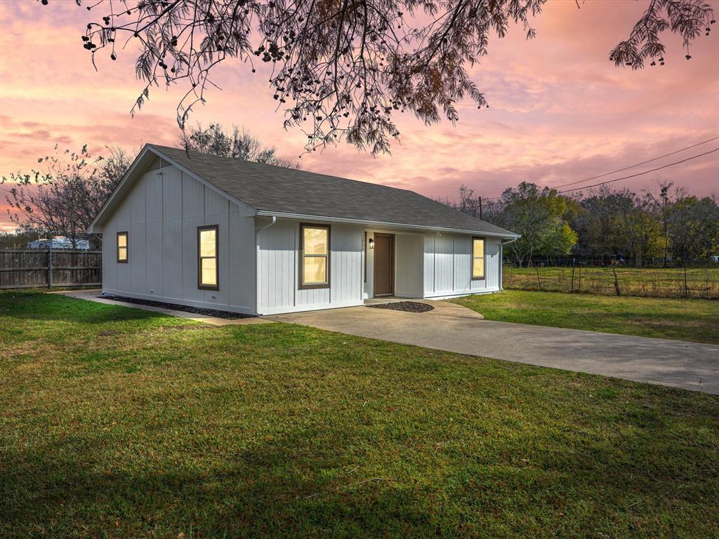 2005 Rand Road Kaufman, TX 75142 - Photo 1 of 1 View of front.