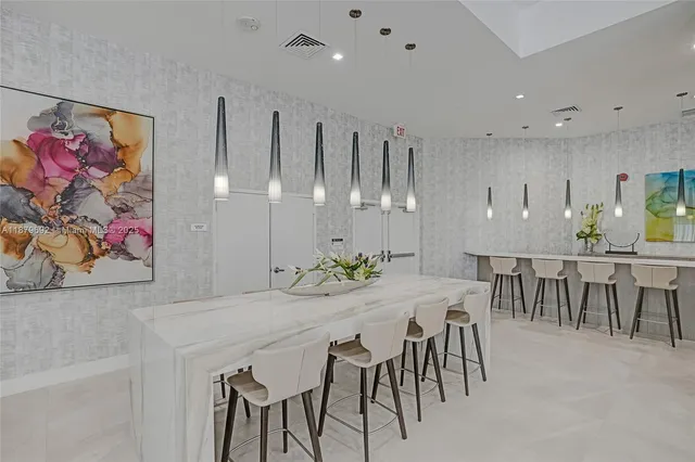 $3,400 | 3640 Yacht Club Drive, Unit 1704, Aventura, FL 33180