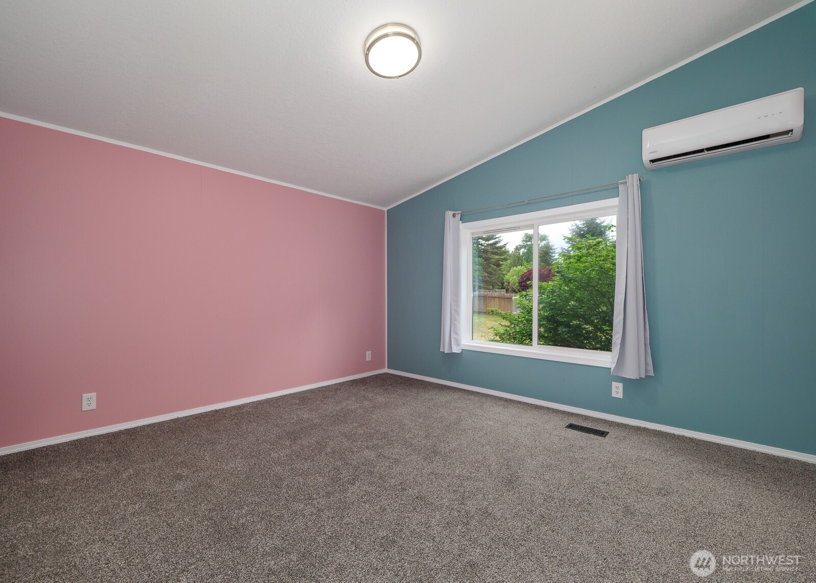 3360 Woodcock Road Sequim, WA 98382 - Photo 15 of 40