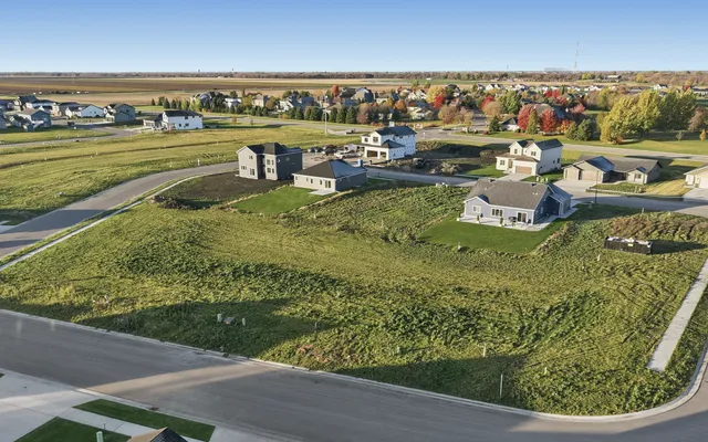 $42,500 | 4707 Hampton Loop South, Moorhead, MN 56560