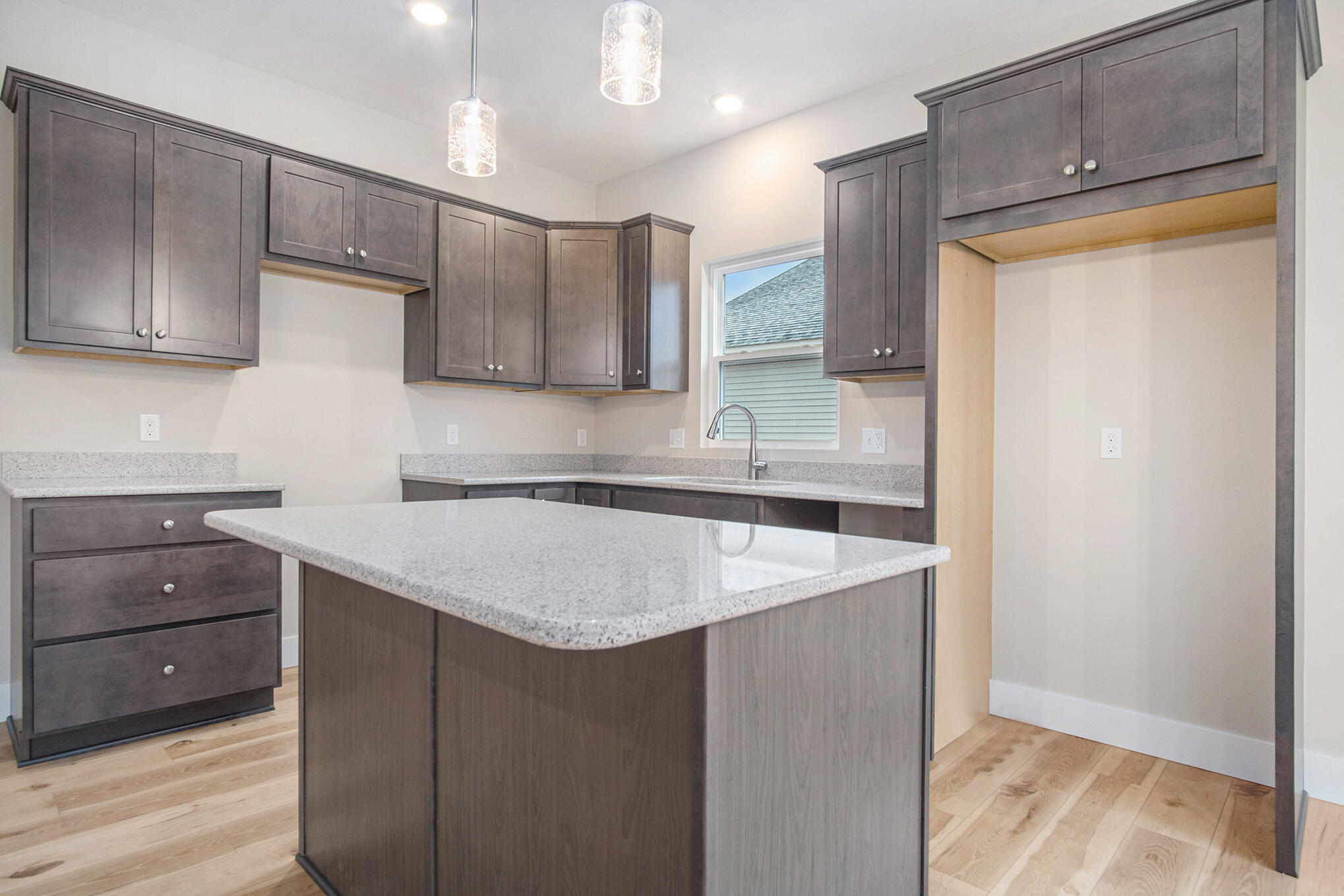2611 Eagle Ridge Muskegon, MI 49444 - Photo 8 of 33 DSC03486