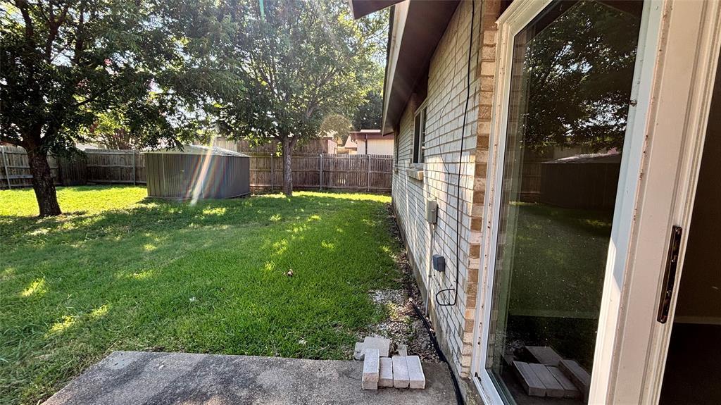1117 High Point Road Arlington, TX 76015 - Photo 7 of 24