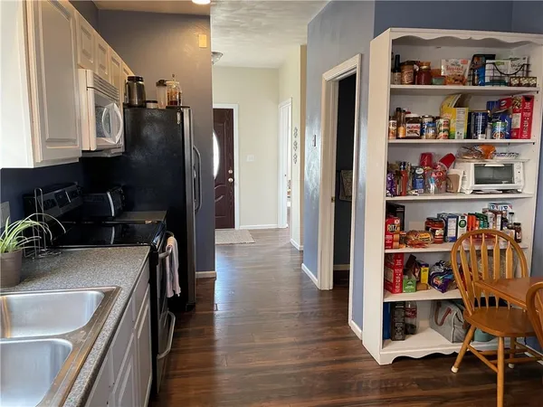 $2,650 | 107 Liberty Street, Greensburg, PA 15601