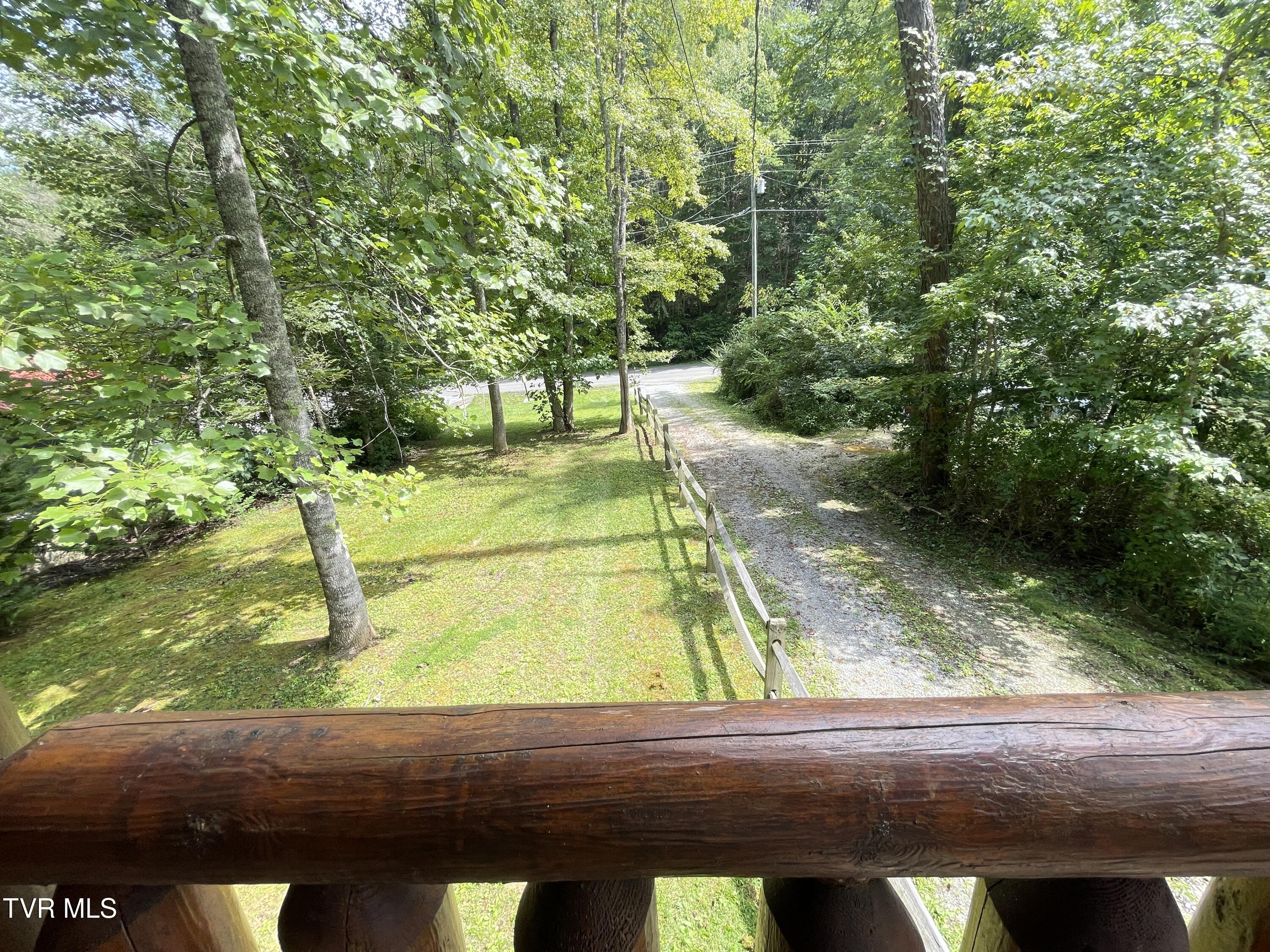 915 Powdermill Road Gatlinburg, TN 37738 - Photo 9 of 56 IMG_0658