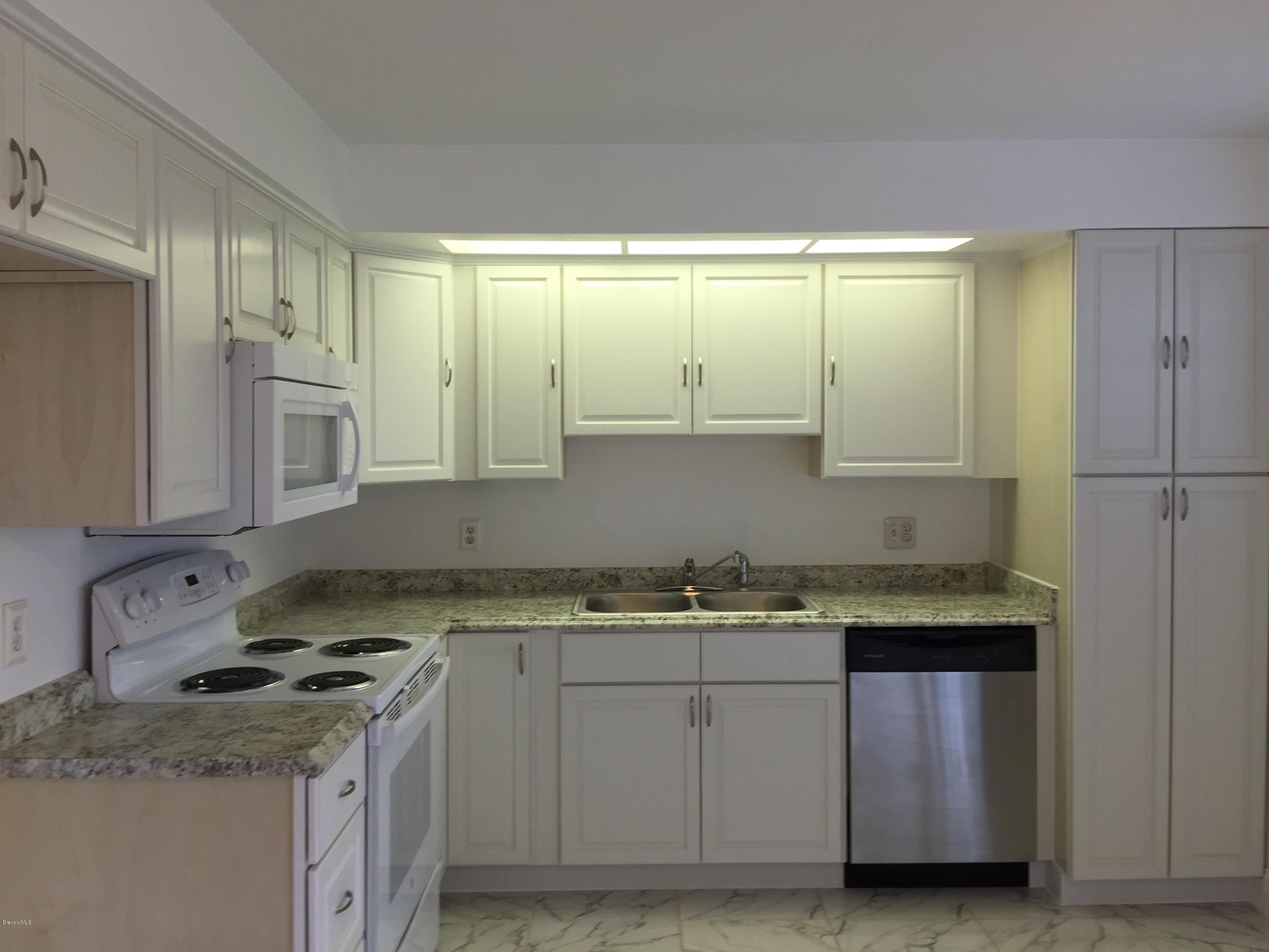165 Monaco Road Melbourne, FL 32904 - Photo 7 of 19 IMG_0347.JPG