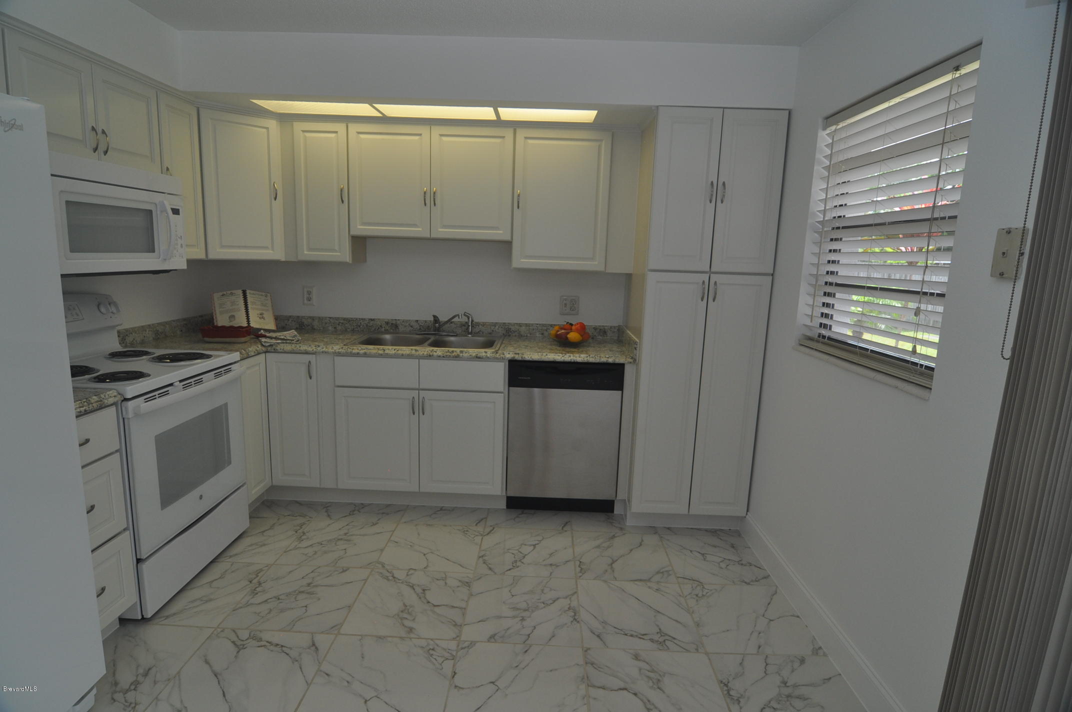 165 Monaco Road Melbourne, FL 32904 - Photo 8 of 19 DSC_0279
